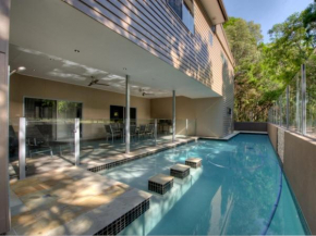 36 Satinwood Drive - Rainbow Shores - Stunning, Modern Beach House, walk to beach